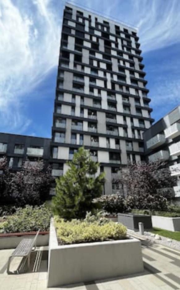 Residence Garden Tower - Parking Прага Экстерьер фото