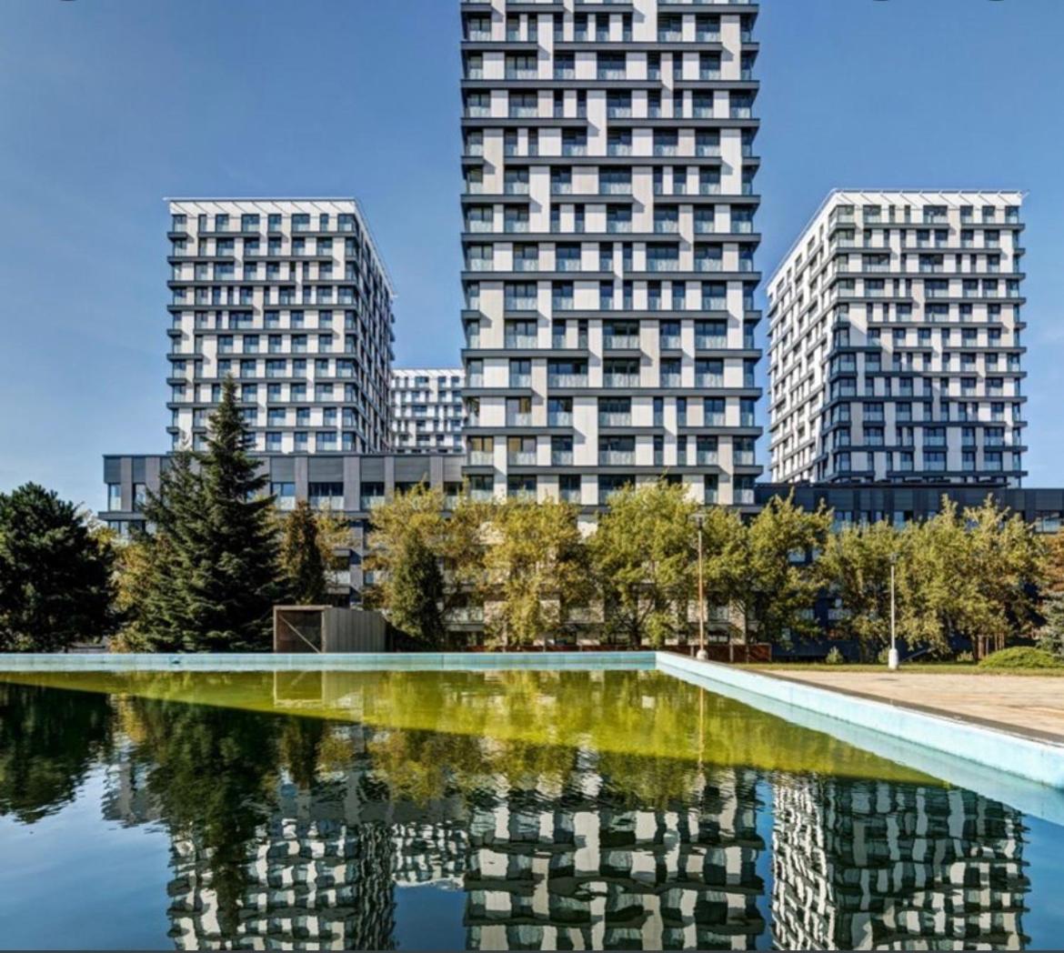 Residence Garden Tower - Parking Прага Экстерьер фото